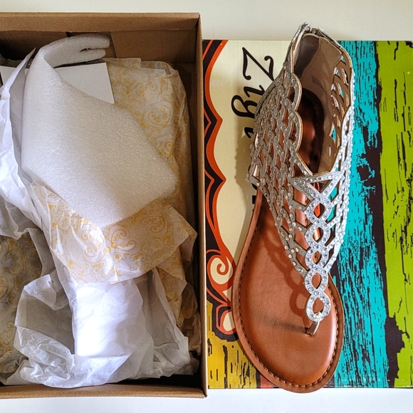 Zigi Soho, Sandals - Picture 3 of 4